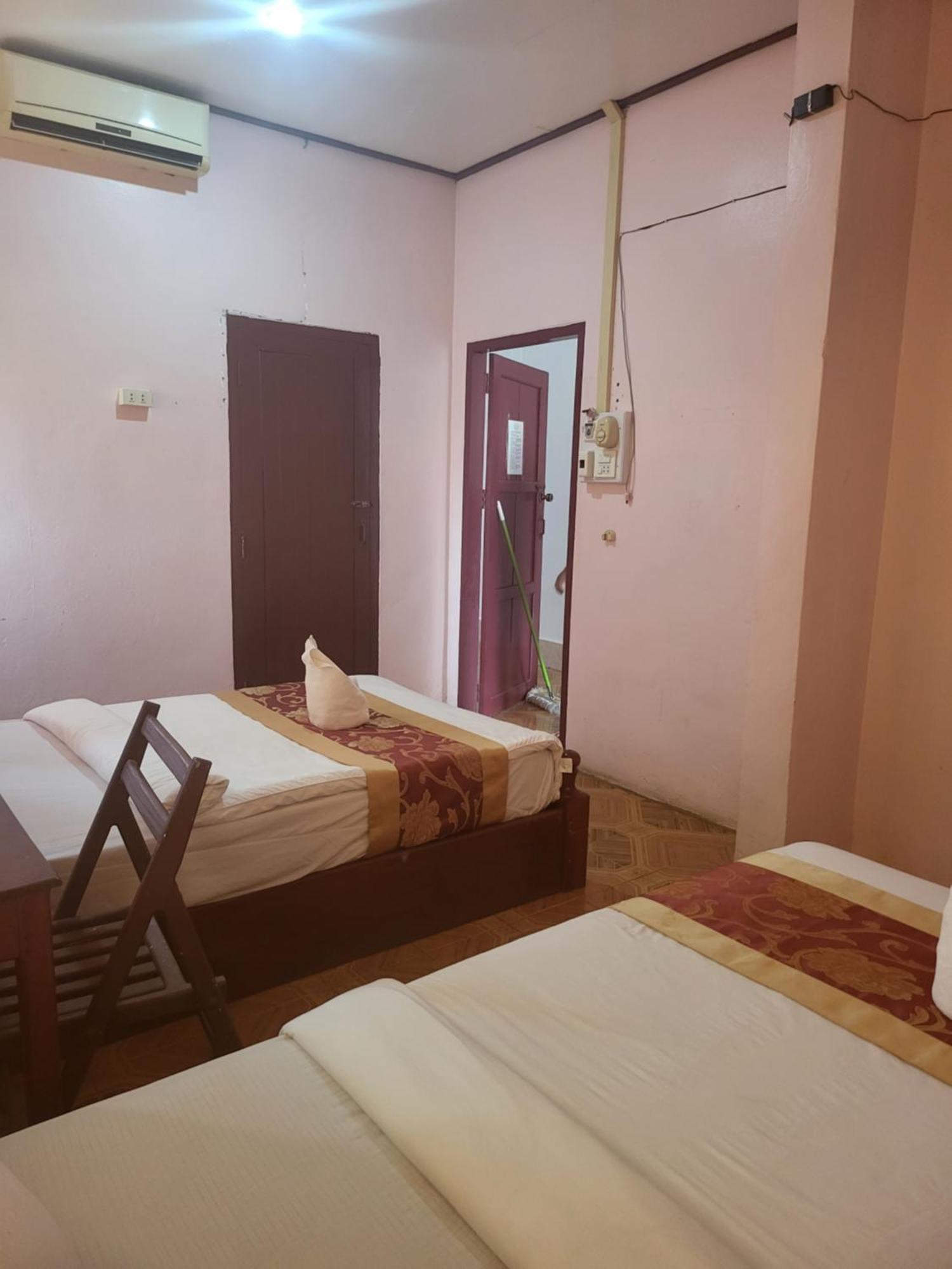 Vang Vieng Chanthala Hotel 1 エクステリア 写真