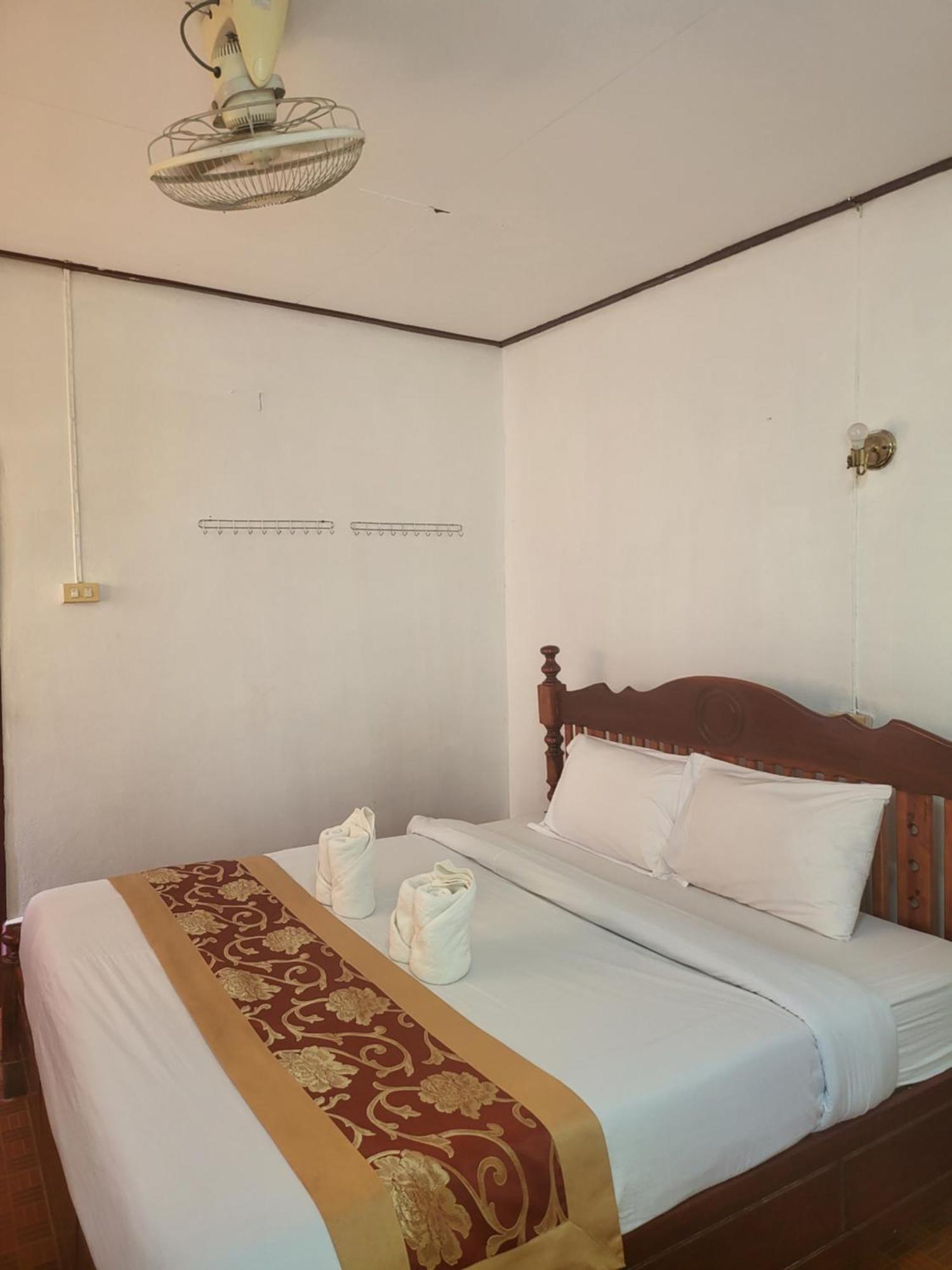Vang Vieng Chanthala Hotel 1 エクステリア 写真