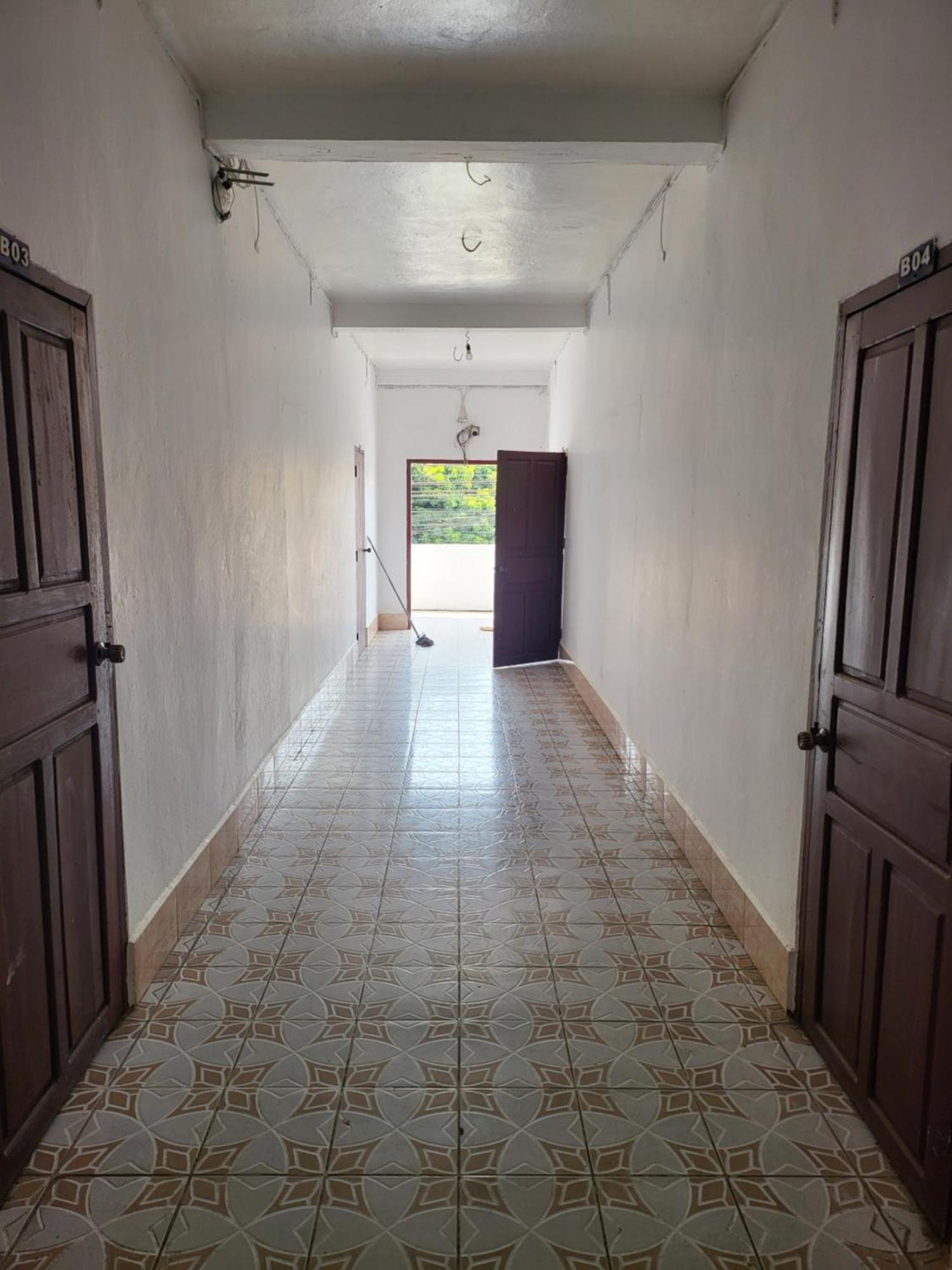 Vang Vieng Chanthala Hotel 1 エクステリア 写真